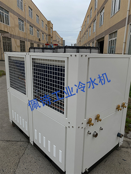 夏天使用工業(yè)冷水機有什么注意事項嗎？